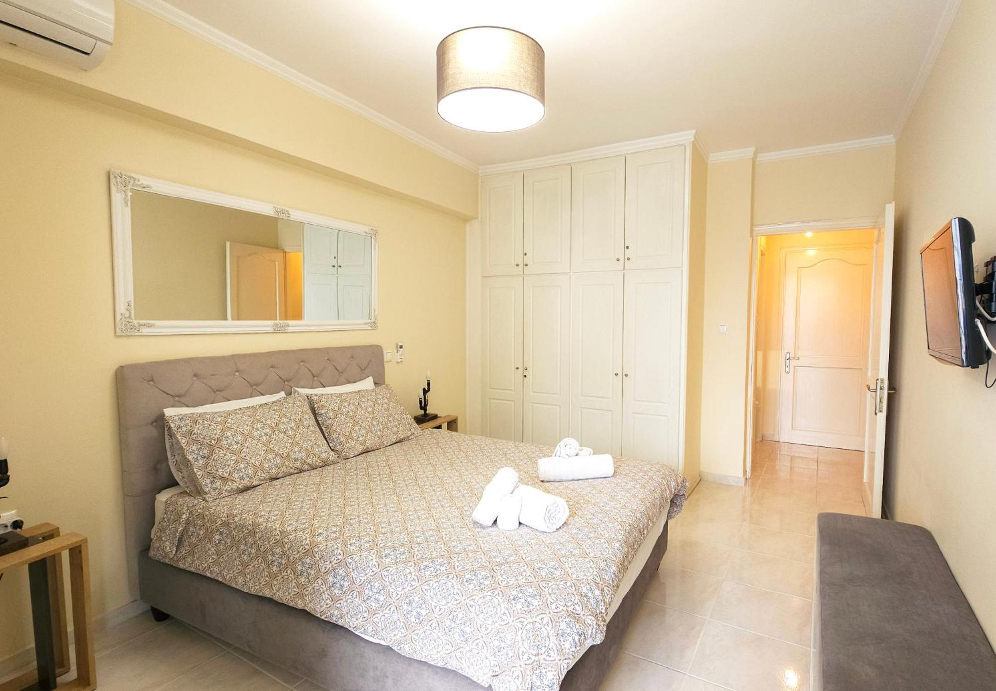 Kostas Home By Bill Apartments Patras Exteriör bild